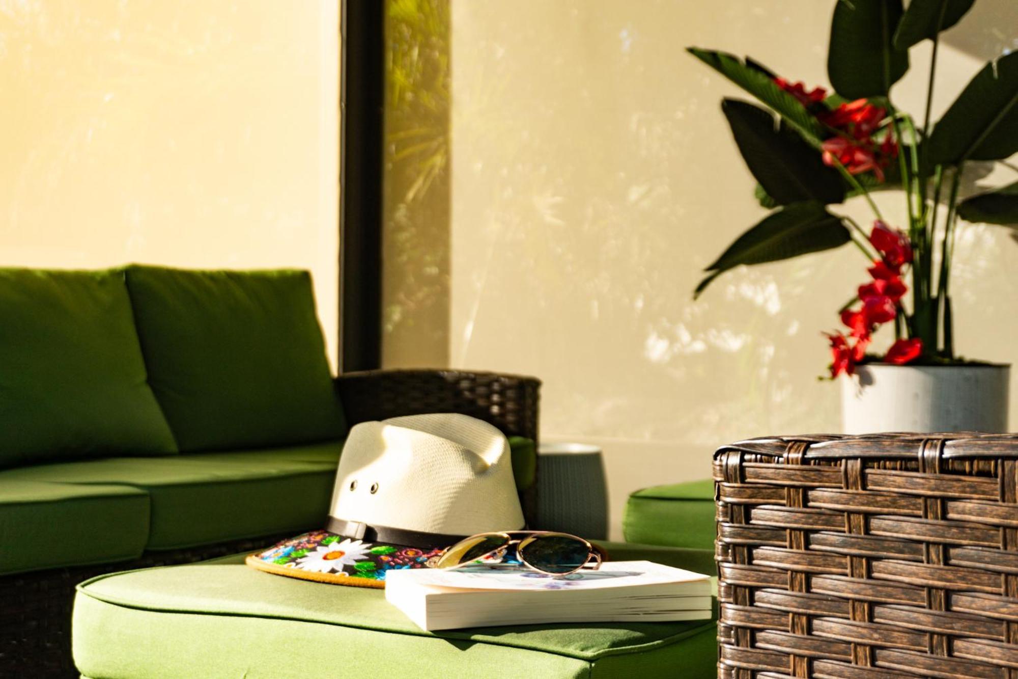 Luxury Zen Den With Heated Pool Just Off Siesta Key Appartement Sarasota Buitenkant foto